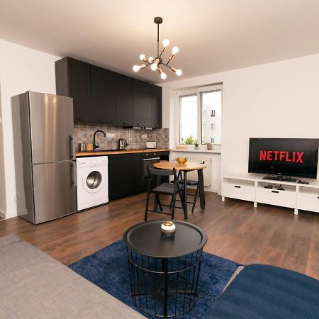 Stadium Apartment Братислава Экстерьер фото